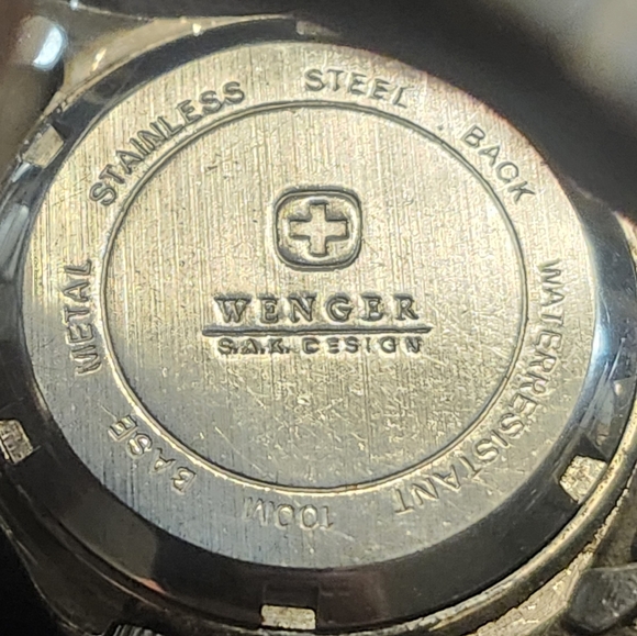 Vintage Wenger SAK Design Womens Watch - Picture 5 of 6